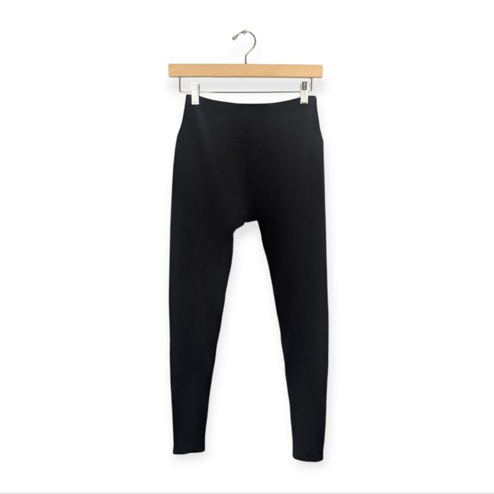 Fabletics High-Rise Black Stretchy Activewear Ribbed Leggings Size M